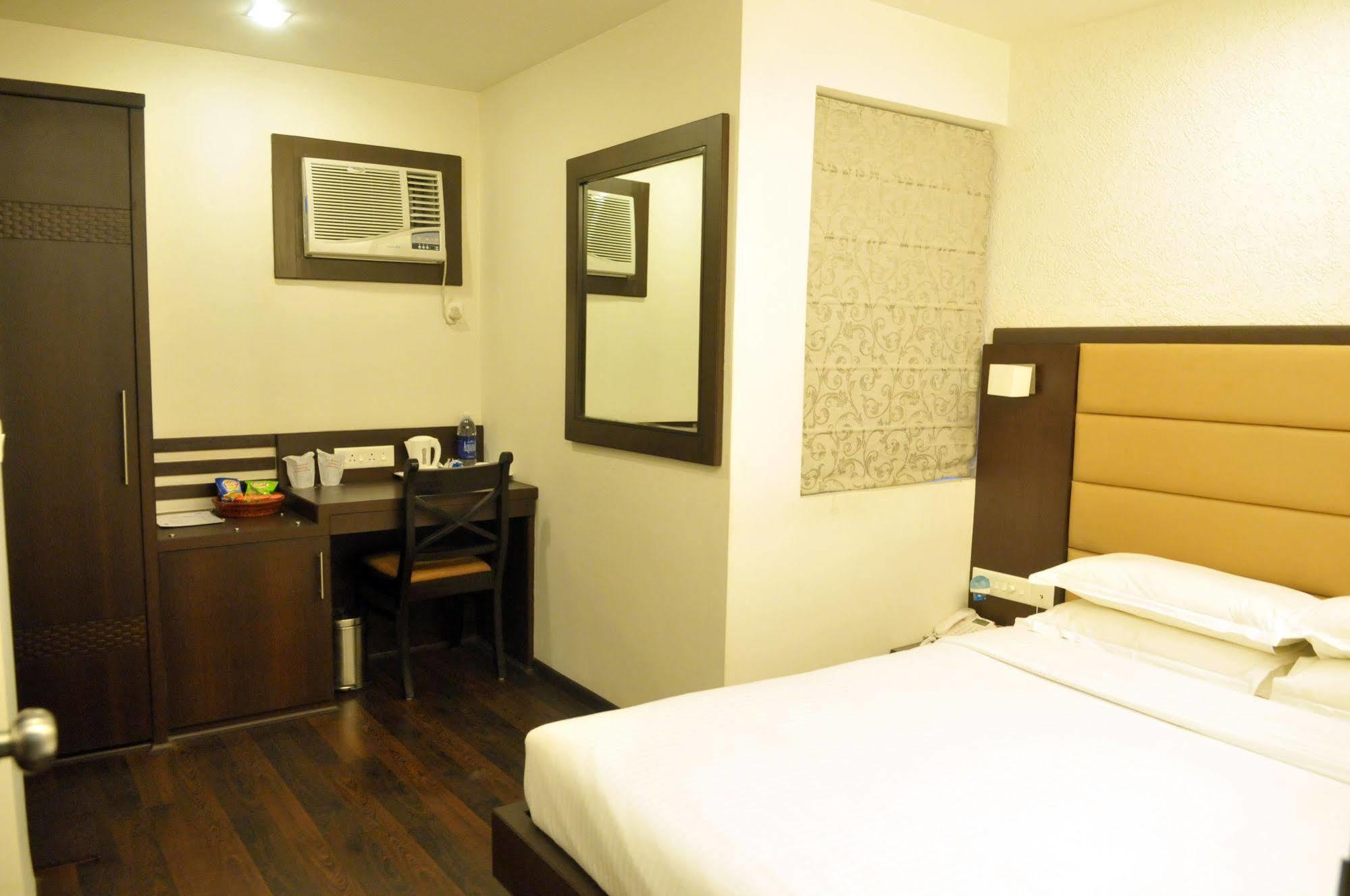 Treebo Trend Hotel Relax Inn Калькутта Экстерьер фото